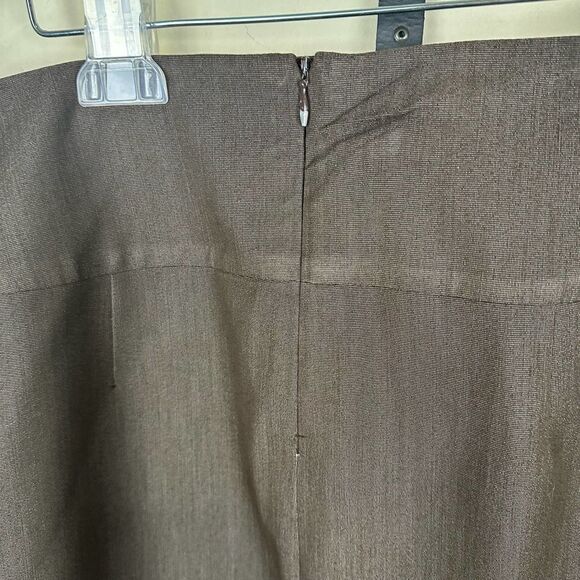 AGB Brown Belted Suit and Skirt Women’s Size 10 Read‎ - Picture 13 of 16
